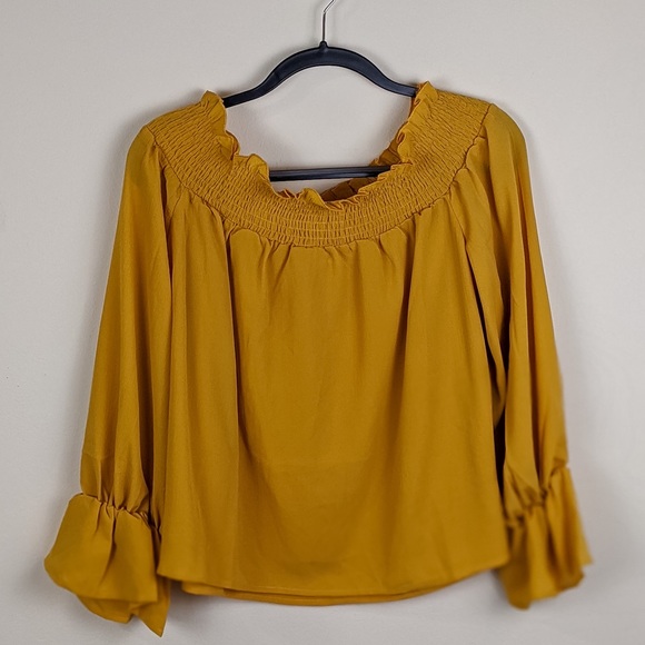 L Boho Off-the-Shoulder Top in Trendy Mustard - Picture 3 of 5